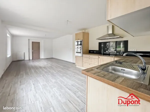 Propriété 3 pièces 70 m² 