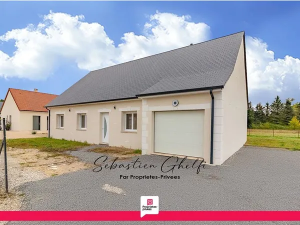 belle maison de plain pied avec 3 chambres cellier et garage 