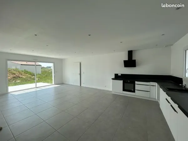 Maison T4 récente de plain pied 
