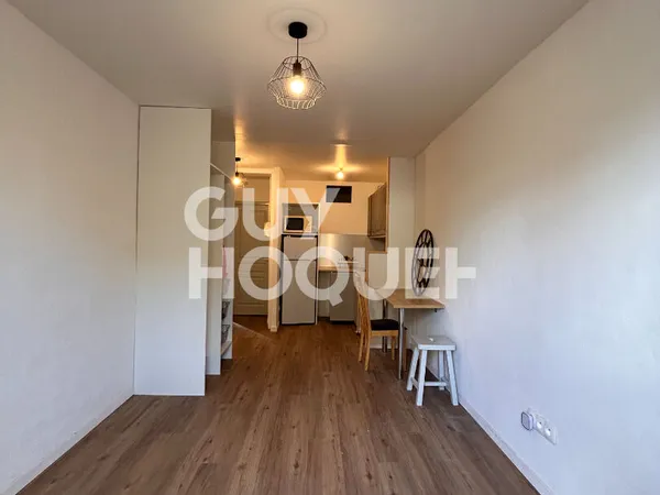 Studio Centre ville Ezy sur EURE 
