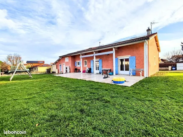 Villa 1 pièce 203 m² 