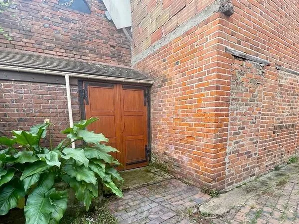 Local commercial 99 m² 
