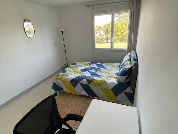 73 m²73 m² · Mantes-la-Ville 78711 · Quartier Centre-ville 