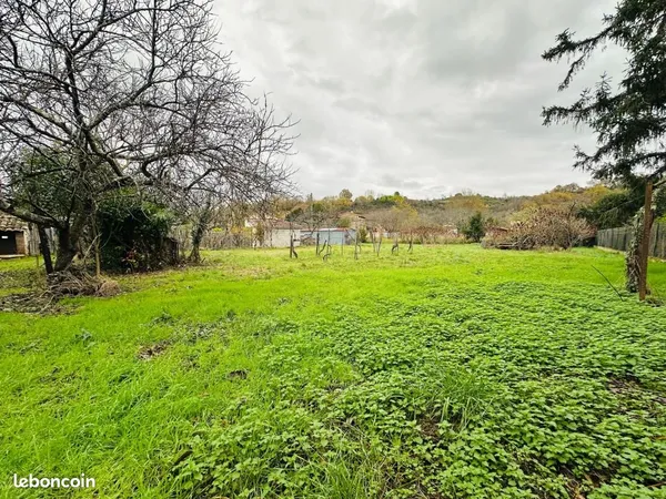 Terrain 1 320 m² Rieux Volvestre 