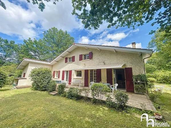 Maison 8 pièces 165 m² 