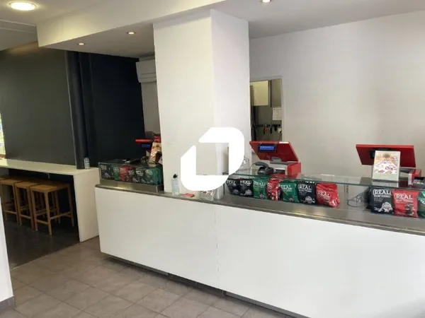Boutique 90 m² 