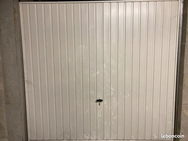 Garage / Box à louer 