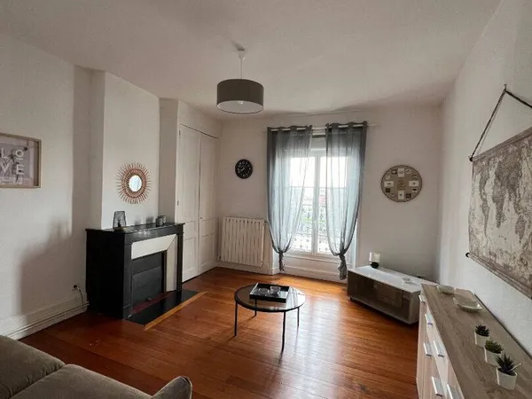 Appartement 1 pièce 44 m² 