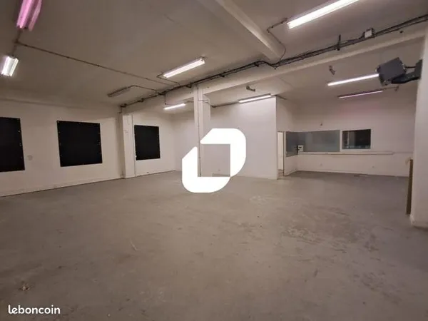 Local commercial 457 m² 