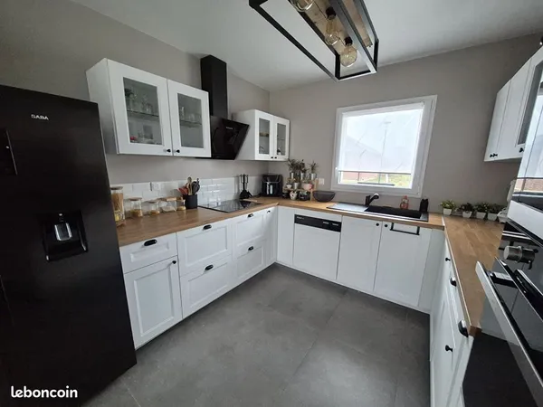Maison 6 pièces 126 m² 
