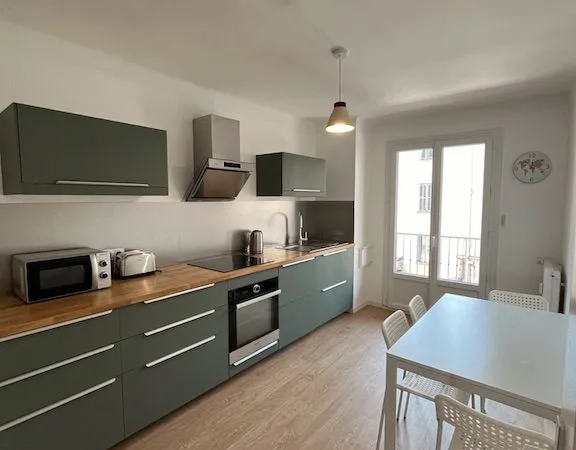 Chambre colocation étudiante Grasse centre, 75m2 climatisé 