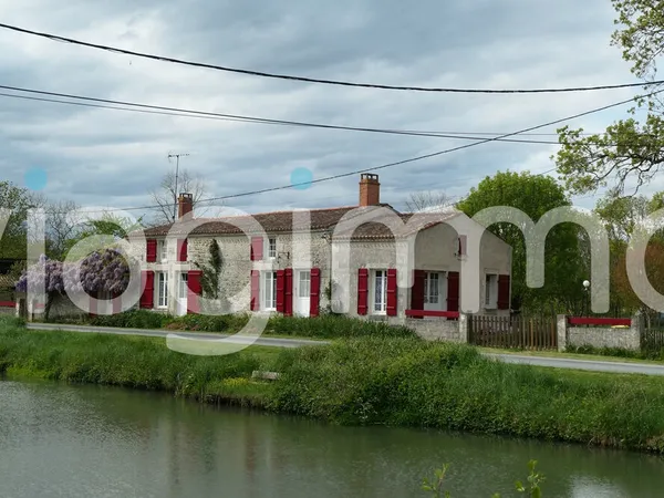 Maison Damvix 7 pièce(s) 198 m2 