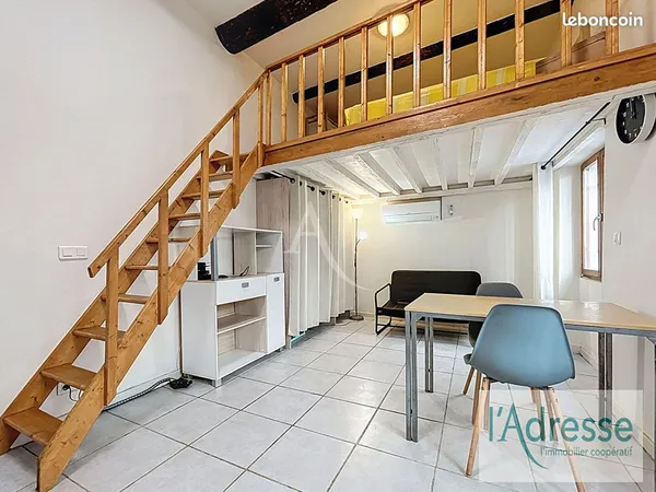 Studio 1 pièce 21 m² 