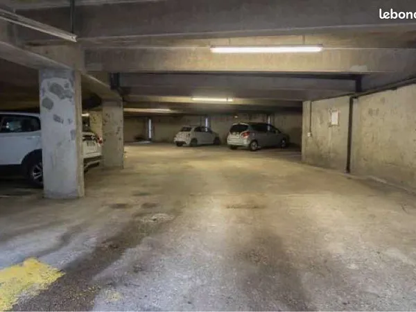Location parking intérieur 
