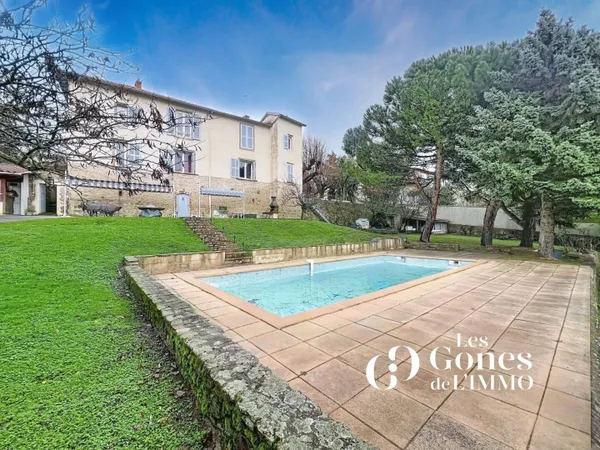Appartement 5 pièces 186 m² 