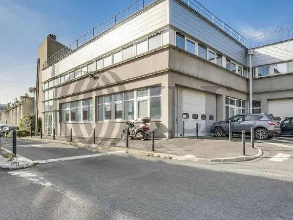 Local d'activité 1155 m² 
