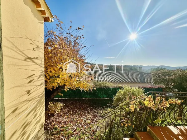 AUTHENTIQUE MAISON 5 PIECES - AU COEUR DE LA NATURE - A PROXIMITE ACCES A8 & LAC 