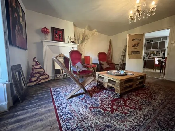 Maison de 5 pièces principales 