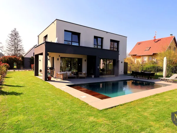 HÉGENHEIM AU CALME MAGNIFIQUE MAISON CONTEMPORAINE DE 164 M2 