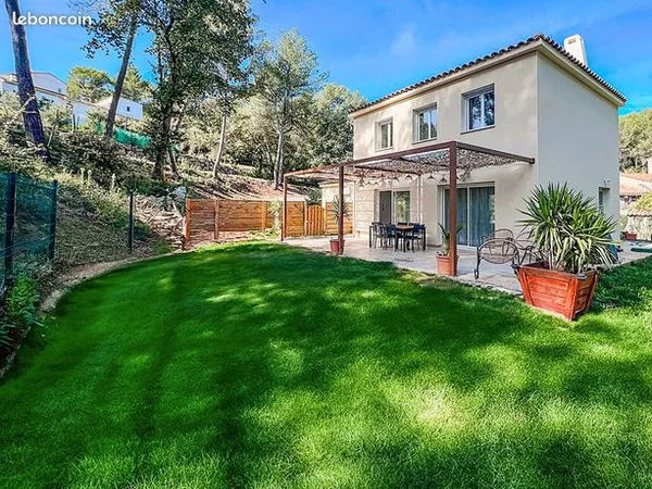 Maison 5 pièces 140 m² 