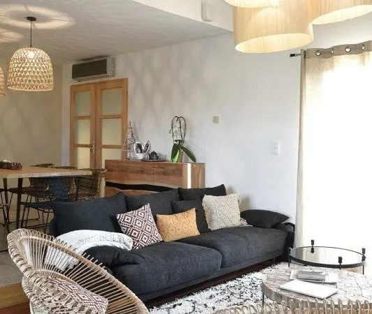 4 PIÈCES de 90m² + TERRASSE + PKG(s) 