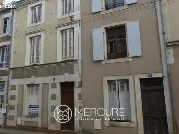 Maison de ville 7 pièces 100 m² 