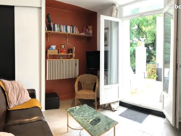 🤩 EXCLUSIF : Joli T2 Meublé Rénové (2024) avec Terrasse Privée (23 m²) - Tours Nord 