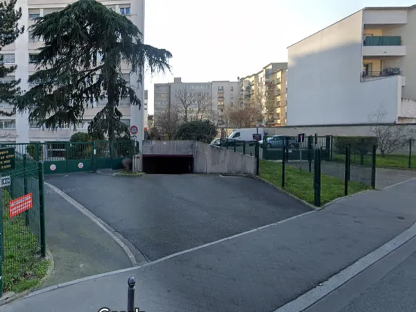 Parking 12 m² 