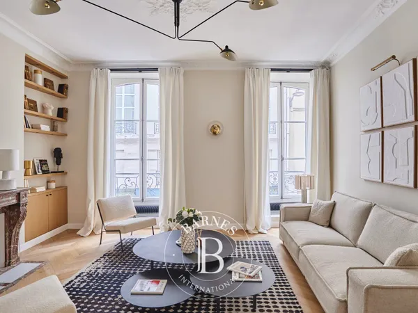 Paris 6 - Saint-Sulpice - Appartement rénové - Haut de gamme - Une chambre 