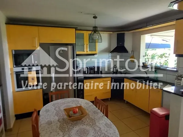 Villa 4 pièces 82 m² 