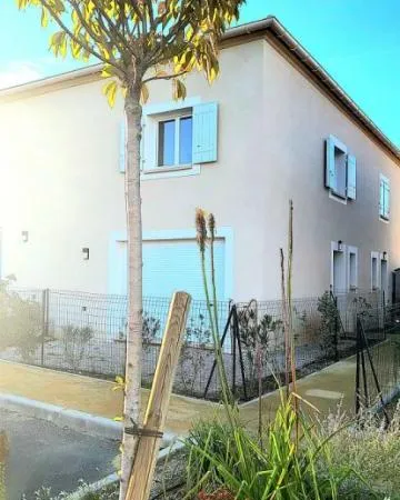 Maison neuve à Saint Maximin la Sainte Baume 