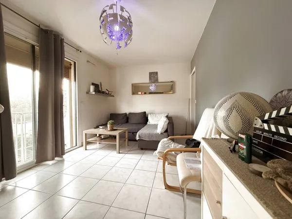 Studio 1 pièce 31 m² 