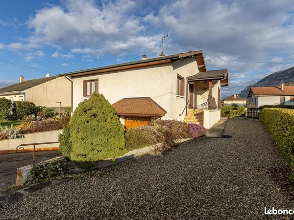 Maison 6 pièces 173 m² 