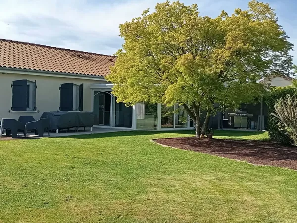 Maison Saint Denis Les Bourg Plain pied 135 m2 