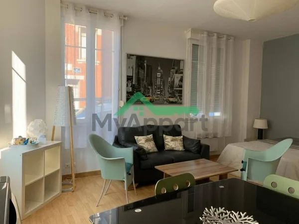 Studio 1 pièce 30 m² 