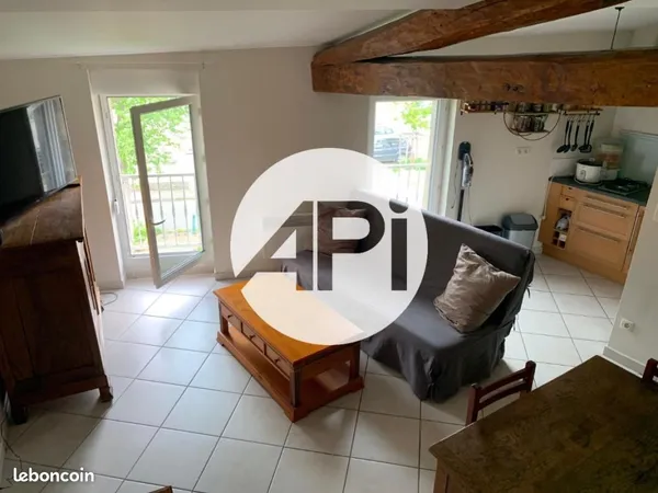 Studio 1 pièce 31 m² 