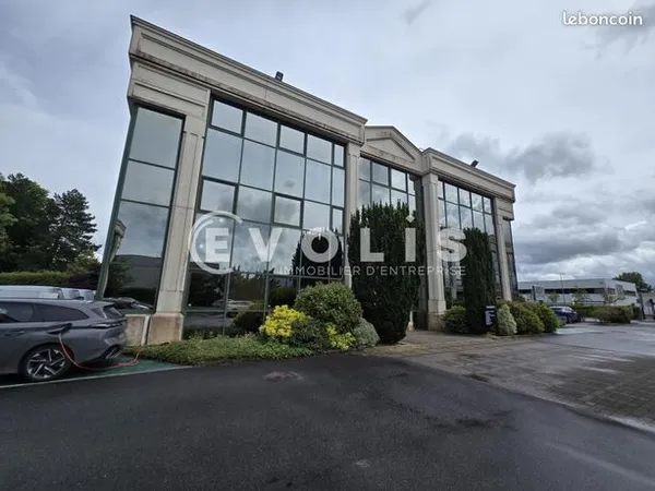 Bureaux 308 m² 
