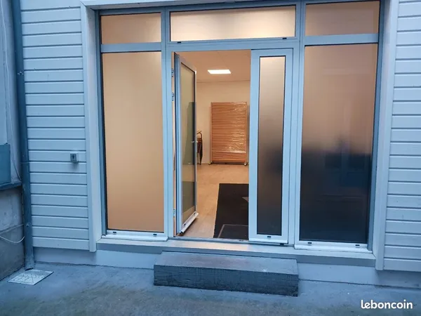 Local professionnel 33 m2 bureau ou profession libérale Angers hyper centre 