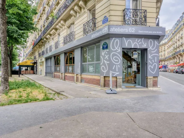 Boutique 1 pièce 269 m² 