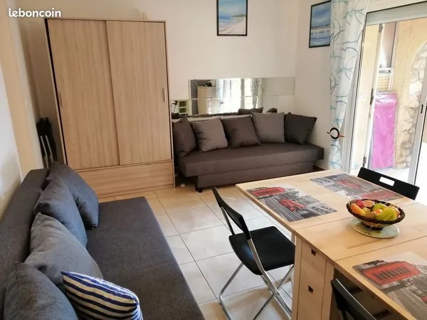 STUDIO T1, avec cuisine séparative, avec couchage séparatif, avec Jardin et parking 