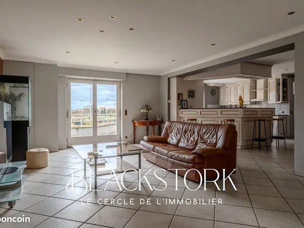 Maison 5 pièces 170 m² 