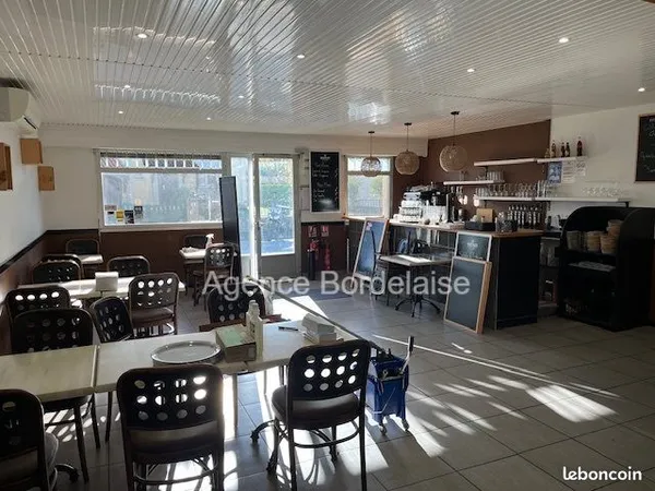 Restaurant 100 m² Bassens 