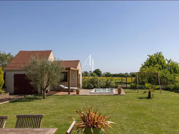 Maison 8 pièces 238 m² 