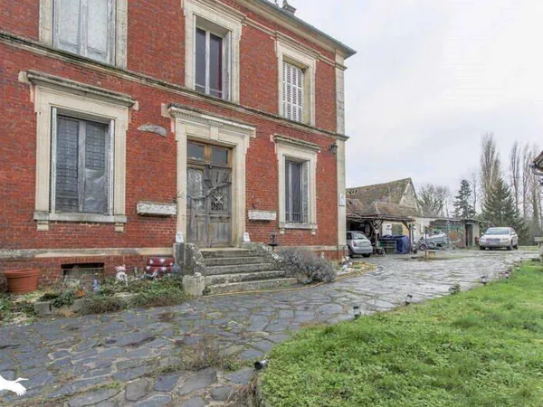 Maison 7 pièces 216 m² 