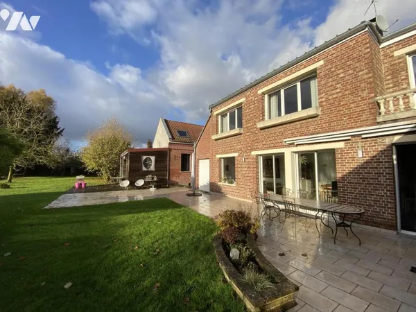 Maison 6 pièces 336 m² 