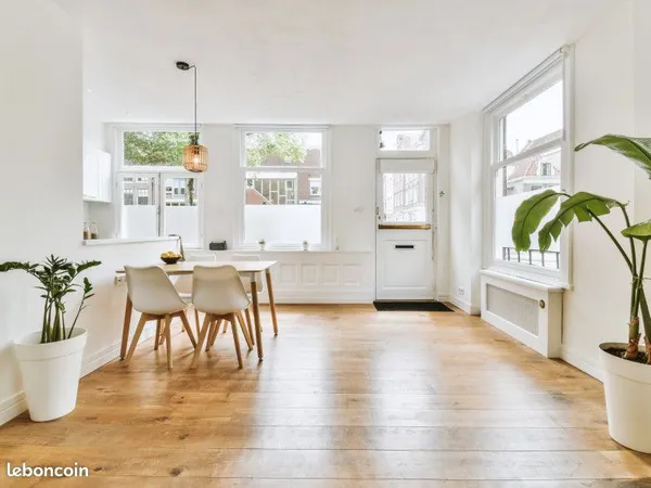 Studio 1 pièce 31 m² 