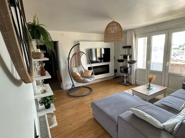 Appartement 4 pièces 65 m2 vue Pyrénées 