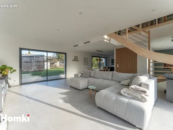 Maison 6 pièces 125 m² 