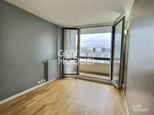 STUDIO AVEC BALCON - AUBERVILLIERS PORTE DE LA VILLETTE 