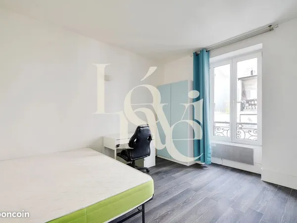 Studio 1 pièce 17 m² 